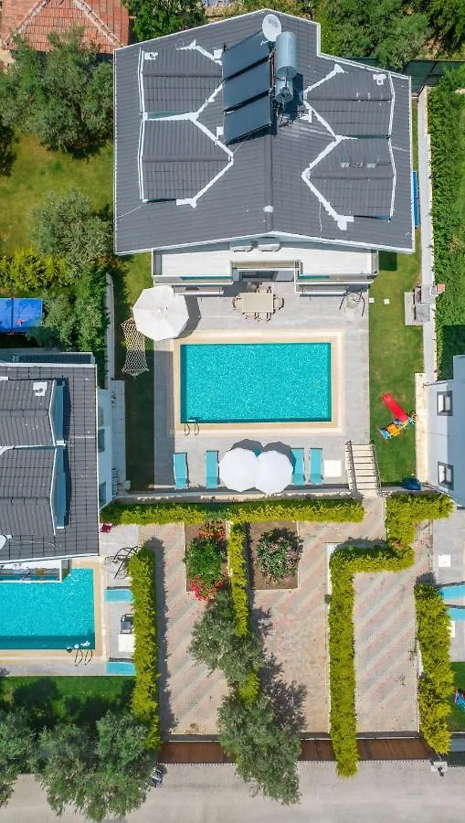 Modern Chic 4-Bedroom Villa With Private Pool And Garden In Central Hisaronu Fethiye